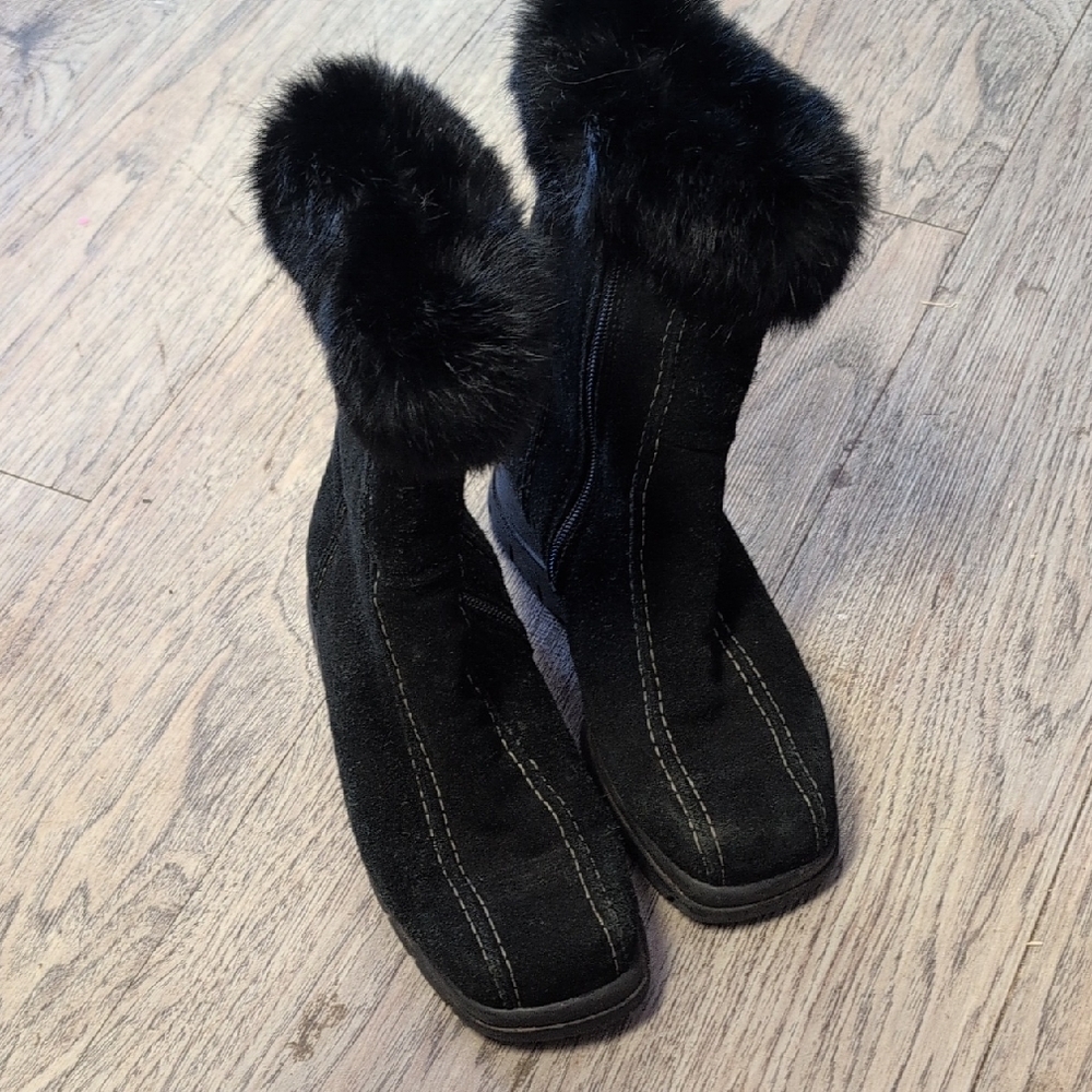 Martino Canadian Black Fur-Trimmed Women's Boots